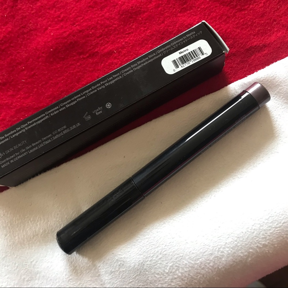 New GLO Skin Beauty CREAM STAY SHADOW STICK Metro - Picture 3 of 11